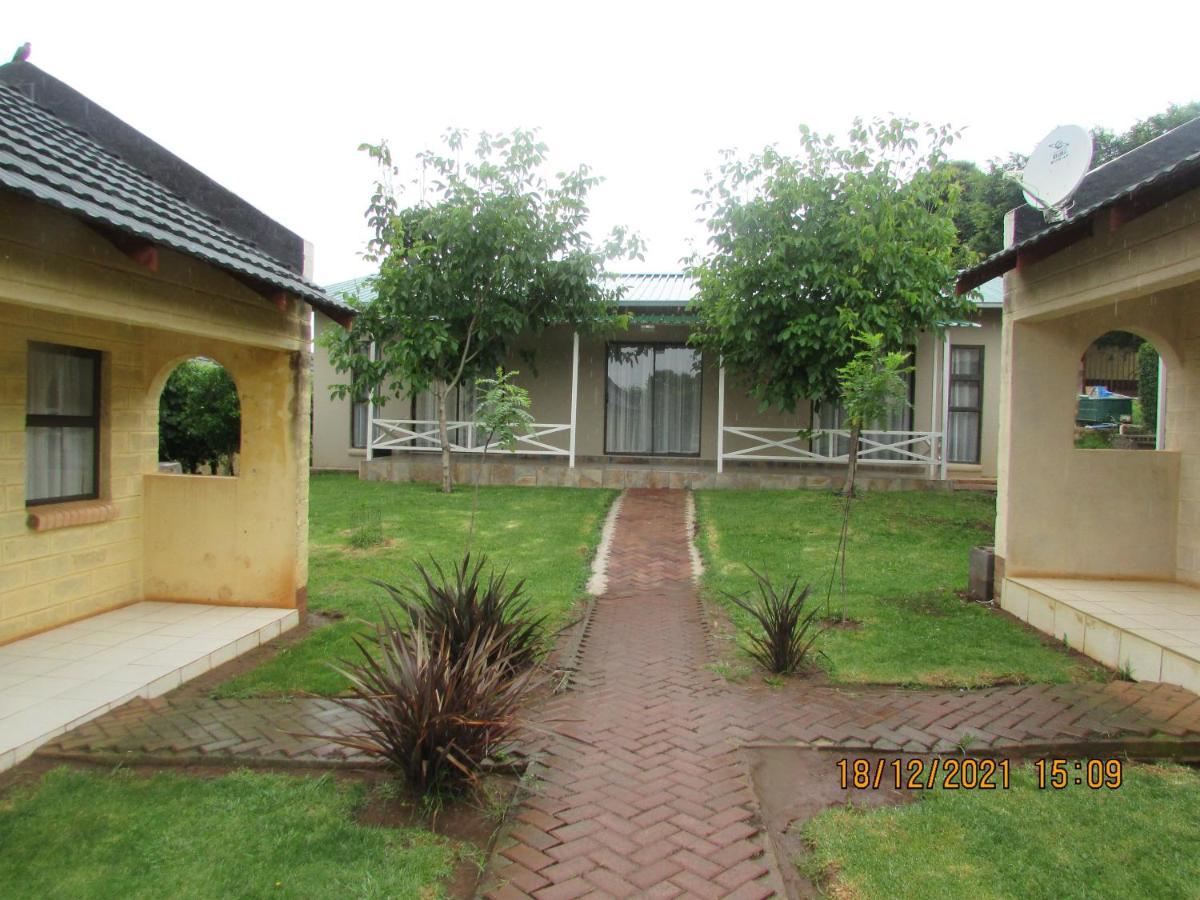 Aloes Guest House Leribe Extérieur photo