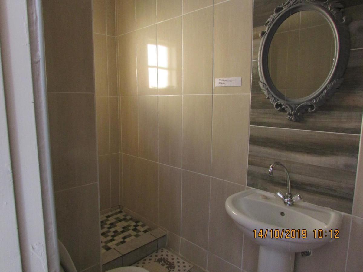 Aloes Guest House Leribe Extérieur photo